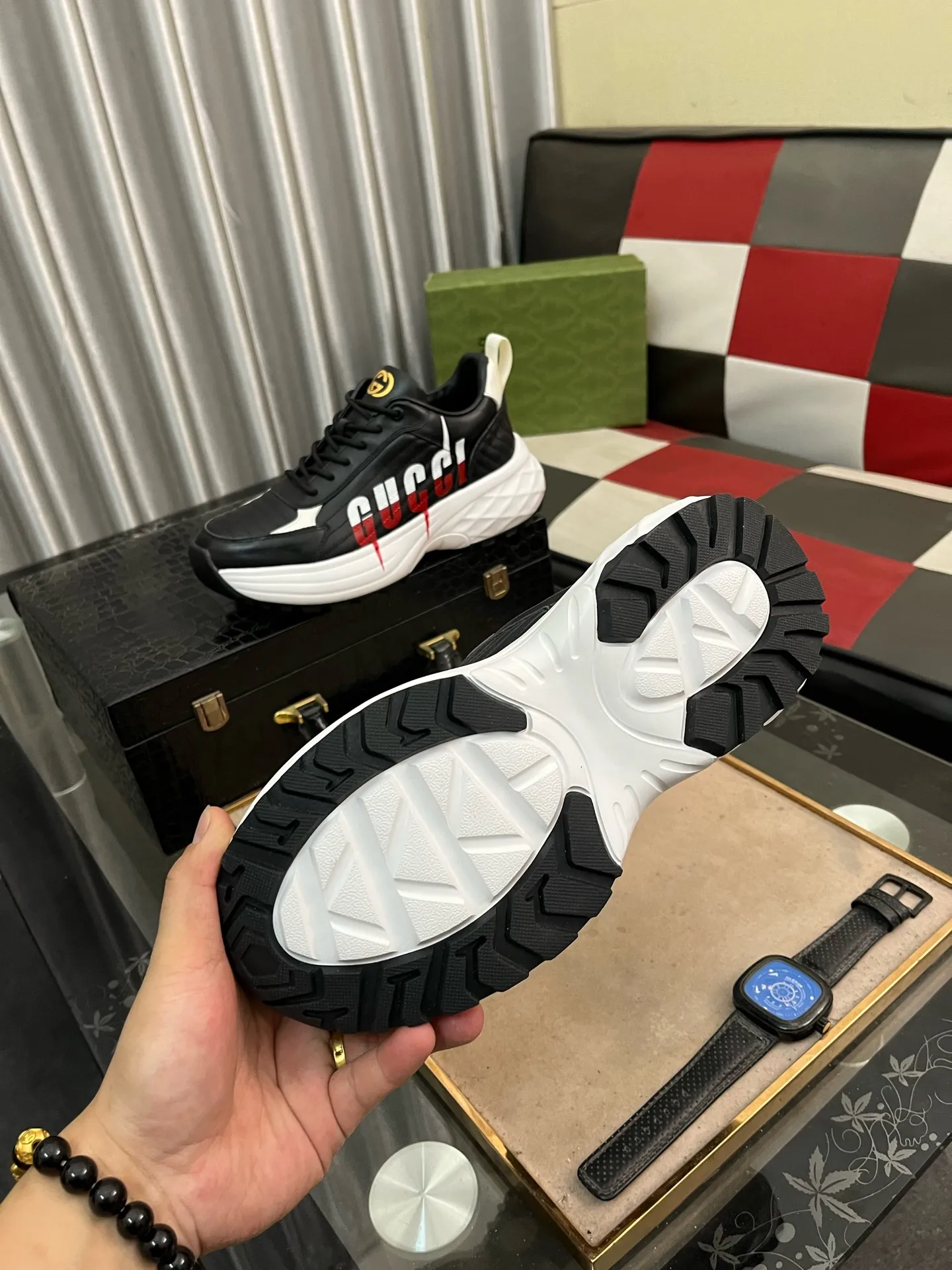 Men's shoes 💰500⌚️⌚️[Gucci] Gucci's latest casual men's shoes, welcome to 1:1 comparison, a popular Hong Kong counter casual shoe, counter quality, support inspection, high-quality workmanship, upper made of Italian imported calfskin, breathable mesh insole original fashion sports outsole, casual fashion, high-end quality, size: 38-442️⃣Colors available